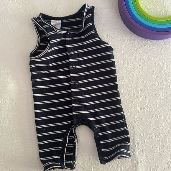 Newborn Baby / New Mama Unisex Starter Bundle 21 Piece Sz 000 & 0000 Preloved - Picture 7 of 11